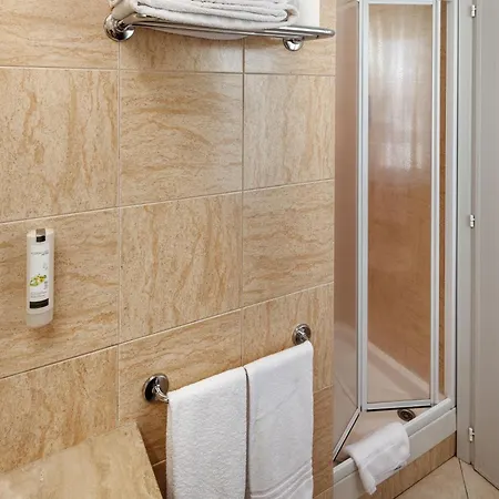 Poseidon E Nettuno 호텔 산베네데토델트론토