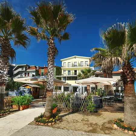 Poseidon E Nettuno 산베네데토델트론토