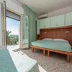 Poseidon E Nettuno Szálloda 3*