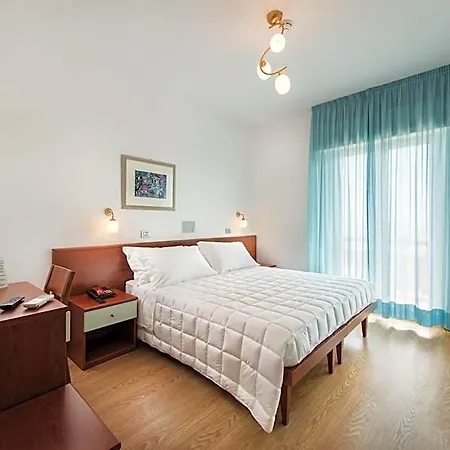Hotel Poseidon E Nettuno 3*