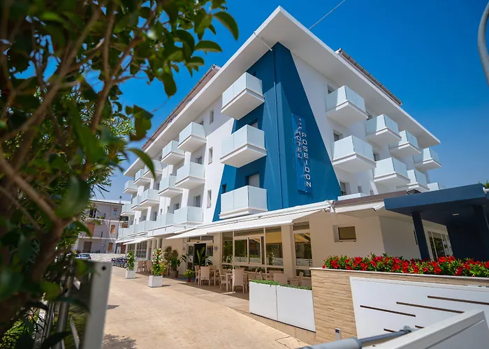 Poseidon E Nettuno 圣贝内代托-德尔特龙托