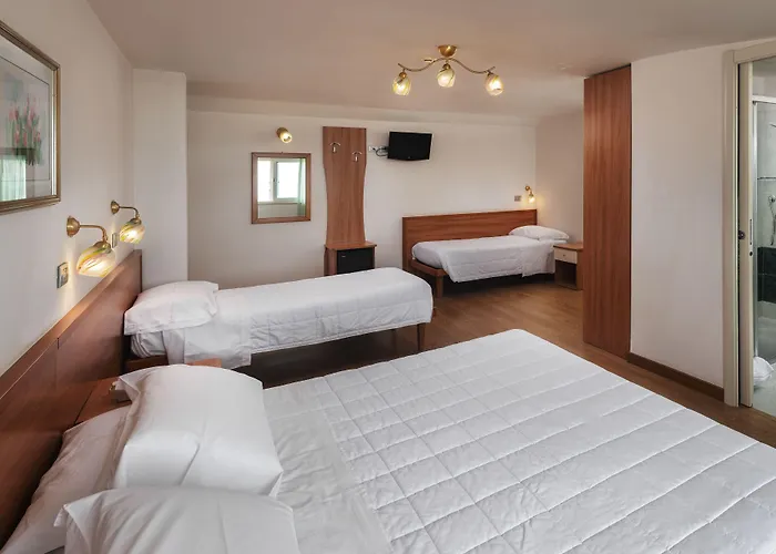 Hotel Poseidon E Nettuno 3*